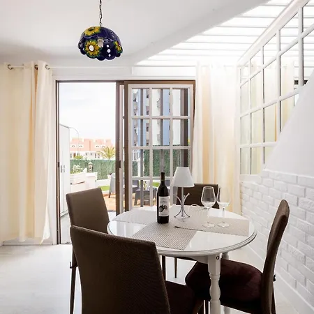 Cozy 1 Bedroom In Los Cristianos * ארונה
